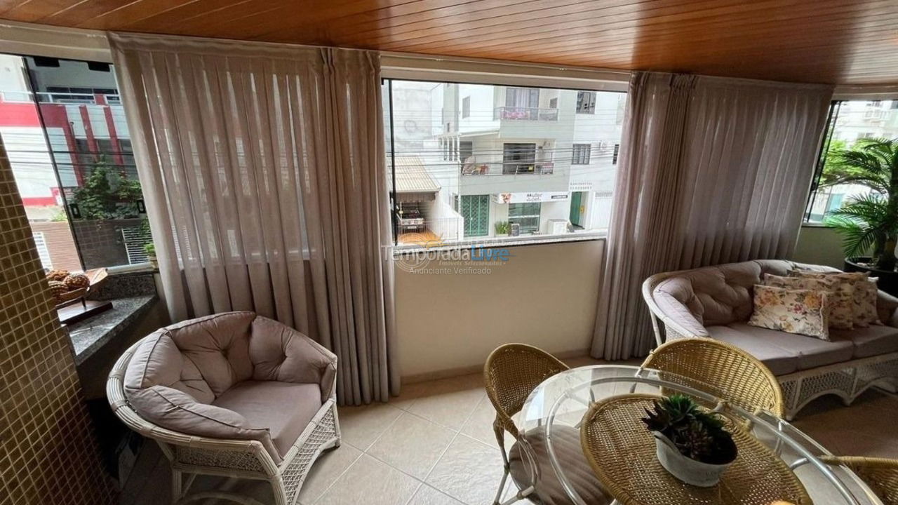 Apartamento para aluguel de temporada em Balneário Camboriú (Praia Central)