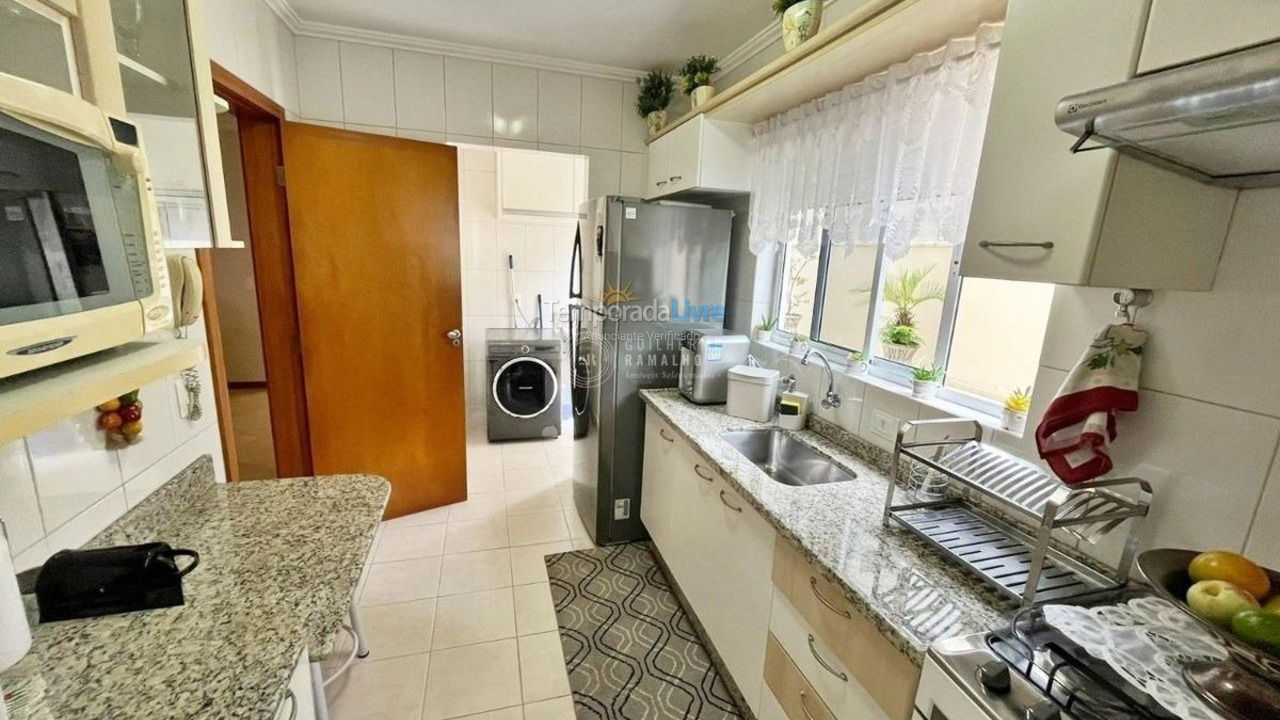 Apartamento para aluguel de temporada em Balneário Camboriú (Praia Central)