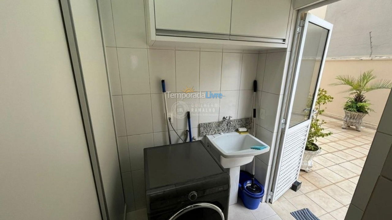 Apartamento para aluguel de temporada em Balneário Camboriú (Praia Central)