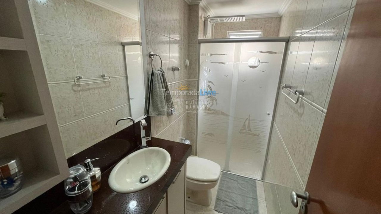 Apartamento para aluguel de temporada em Balneário Camboriú (Praia Central)