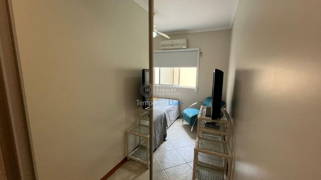 Apartamento para aluguel de temporada em Balneário Camboriú (Praia Central)