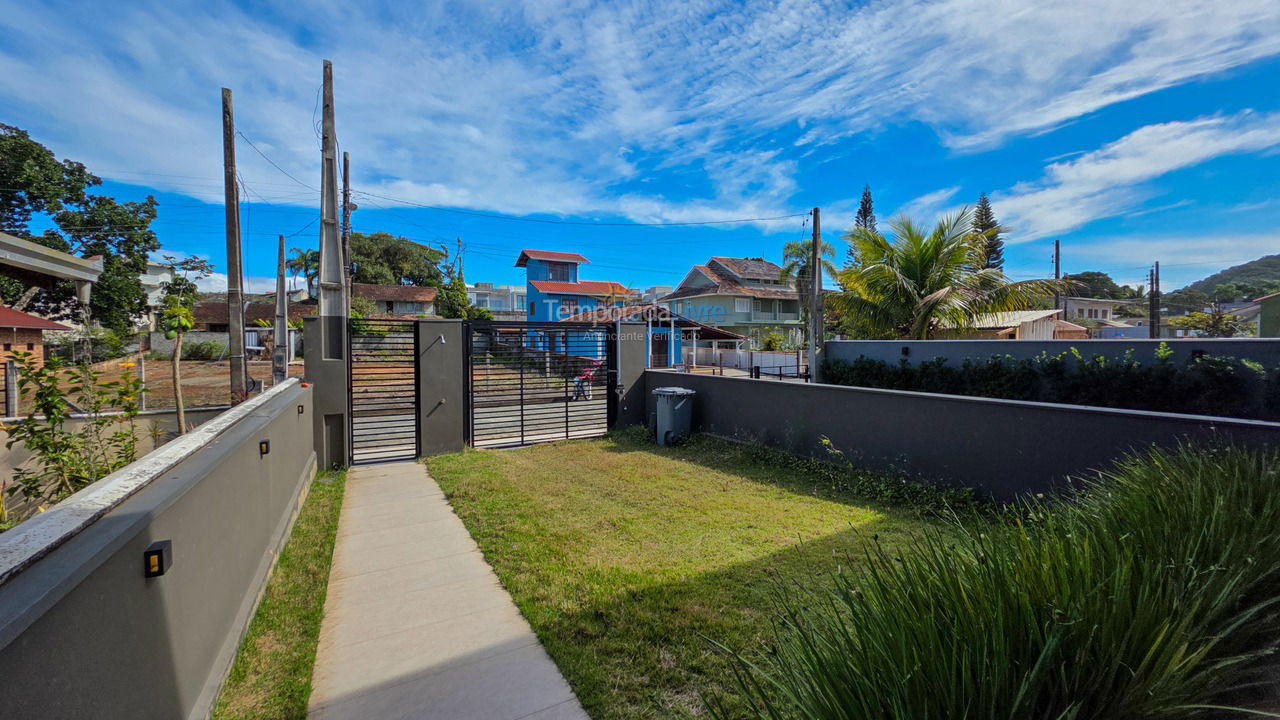 House for vacation rental in São Francisco do Sul (Itaguaçu)