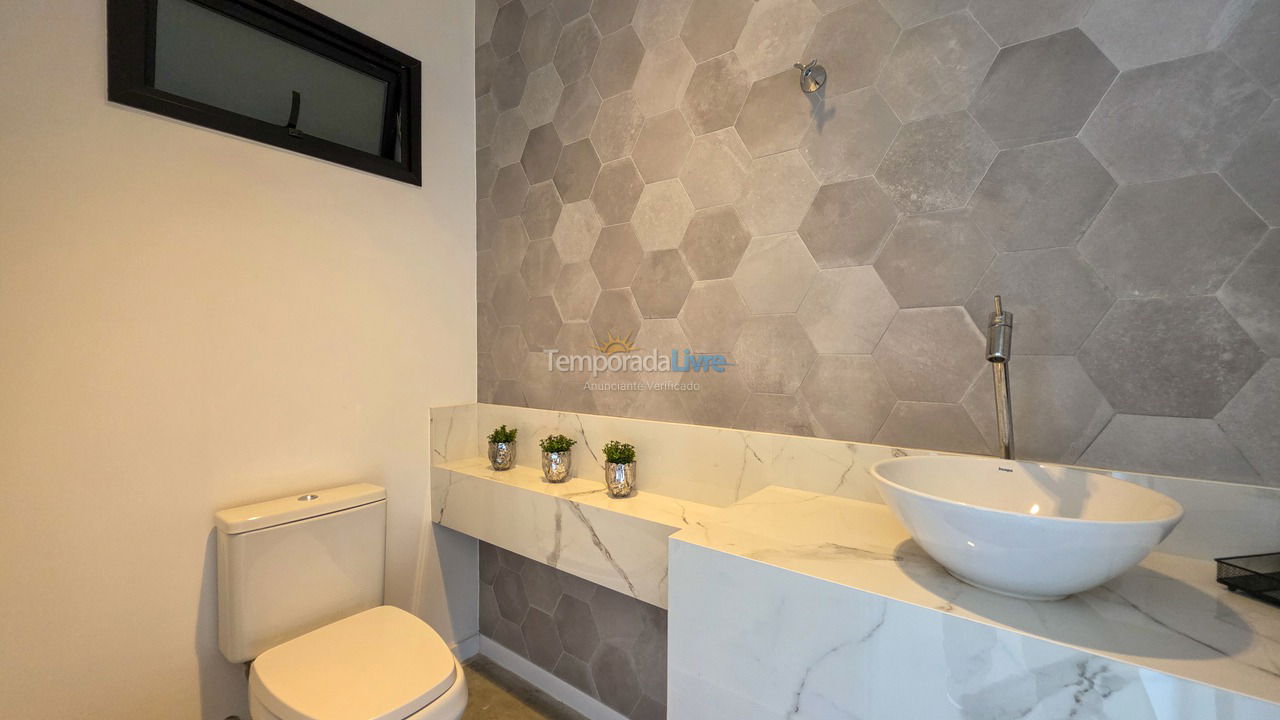 House for vacation rental in São Francisco do Sul (Itaguaçu)