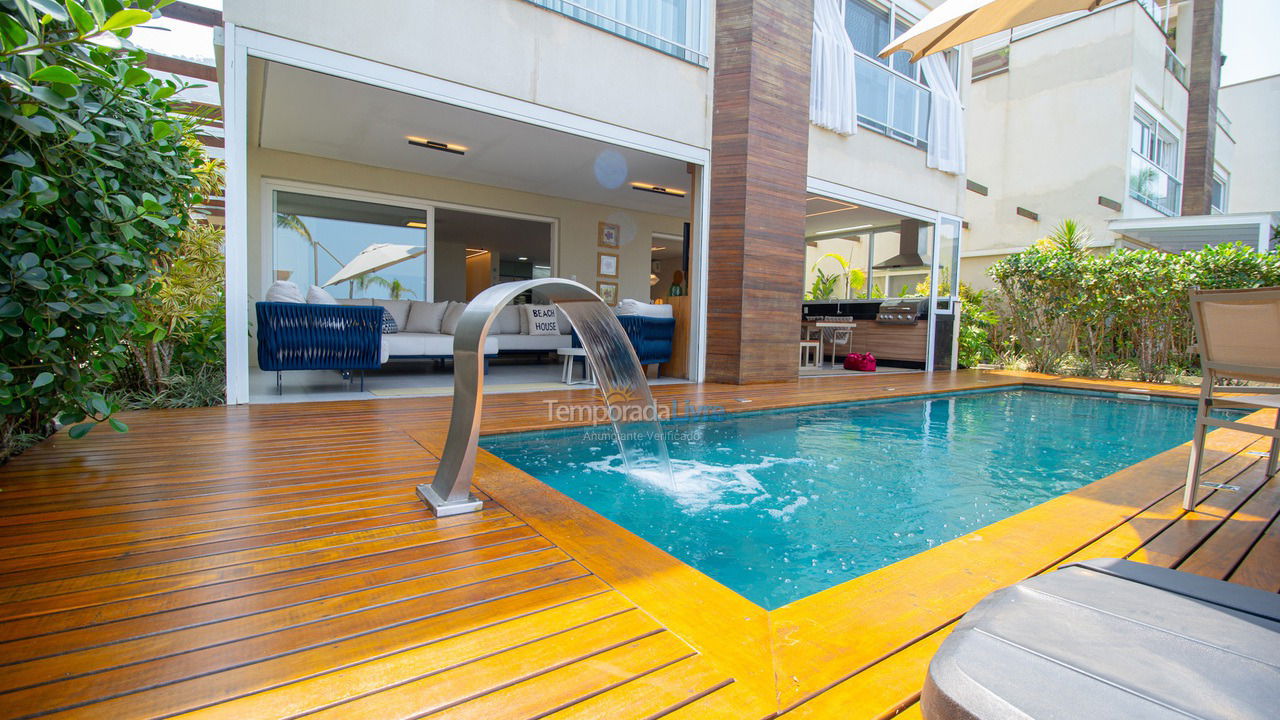 Casa para alquiler de vacaciones em São Sebastião (Juquehy)