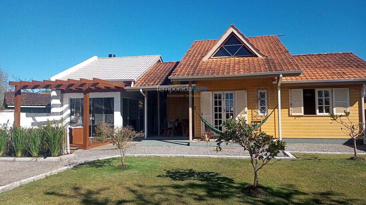 Casa para alquiler de vacaciones em Palhoça (Pinheira Mar Aberto)