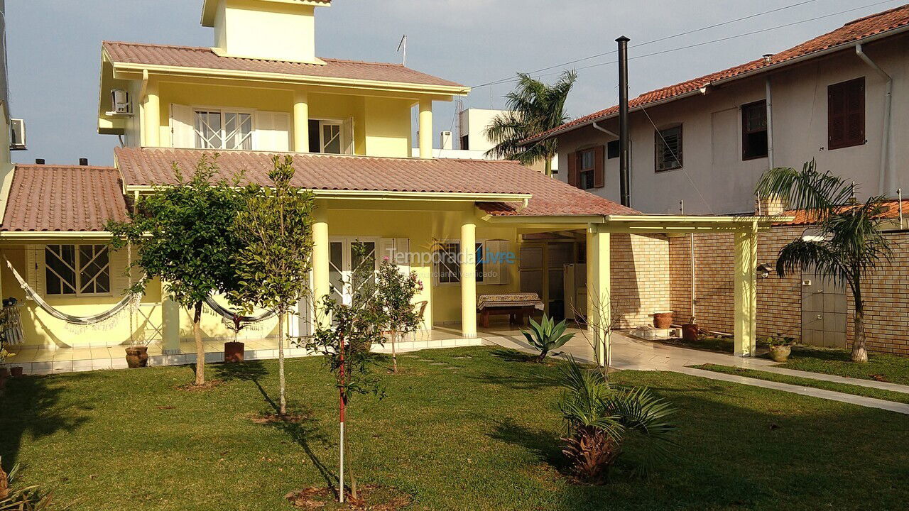 House for vacation rental in Florianópolis (Cachoeira do Bom Jesus)