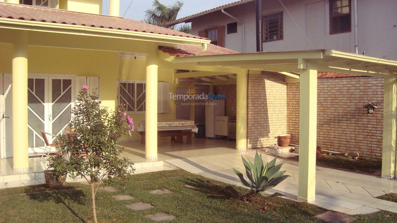 House for vacation rental in Florianópolis (Cachoeira do Bom Jesus)