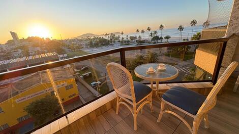 Apartamento em condomínio clube com vista para o mar