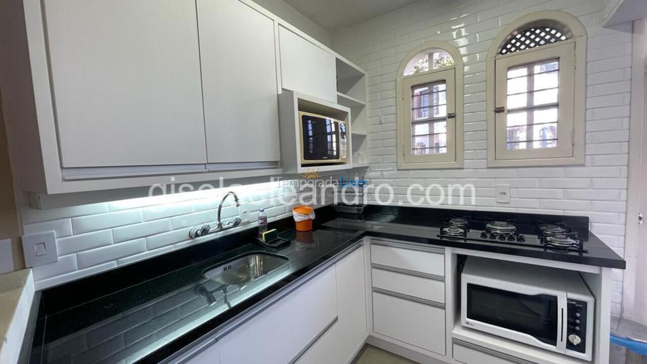 Apartamento para aluguel de temporada em Florianópolis (Cachoeira)