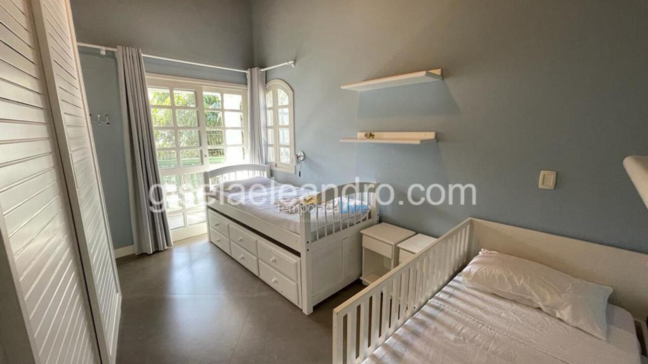 Apartamento para aluguel de temporada em Florianópolis (Cachoeira)