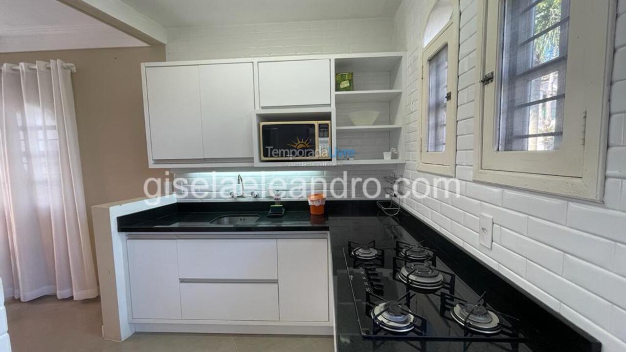 Apartamento para aluguel de temporada em Florianópolis (Cachoeira)