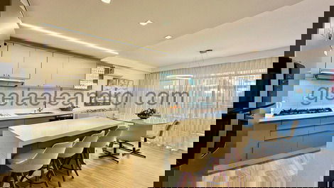 Apartamento de lujo en Jurere, a 100 metros del mar.