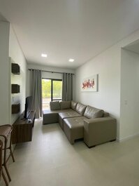 Apto 2 Quartos em Canto Grande