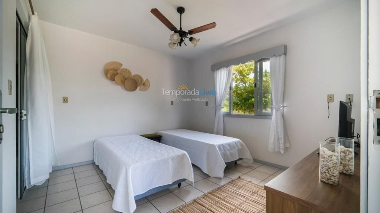 Casa para alquiler de vacaciones em Bombinhas (Praia de Zimbros)