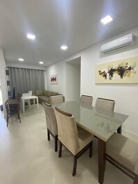 Apto 2 Quartos em Canto Grande