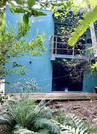Ferrugem Green Village I cocina y balcón cerca de la playa de Ferrugem