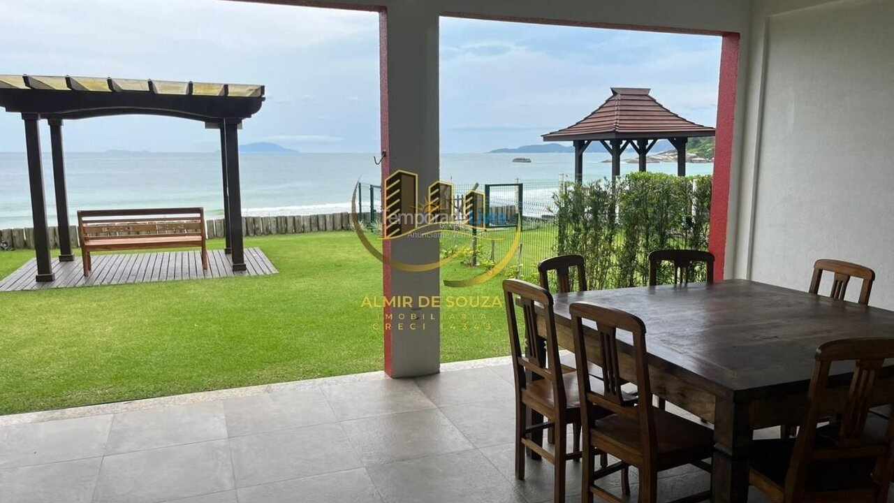 Casa para alquiler de vacaciones em Bombinhas (Ilhas)
