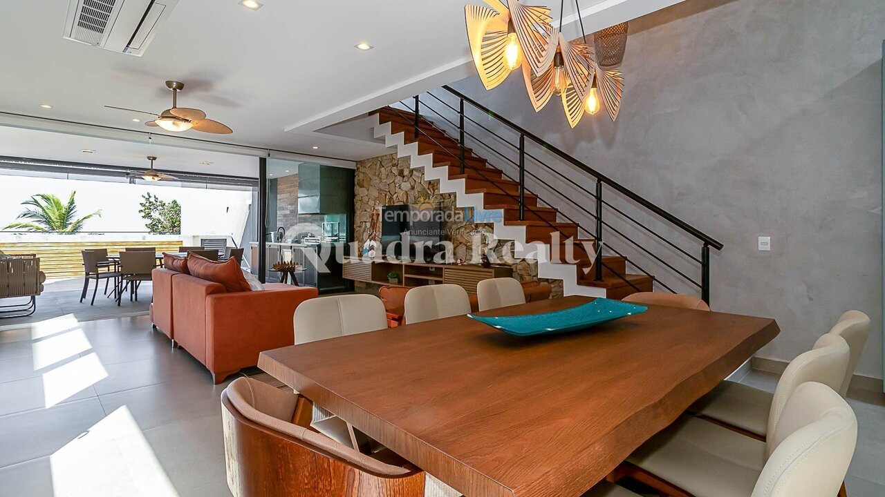 Casa para alquiler de vacaciones em São Sebastião (Camburi)