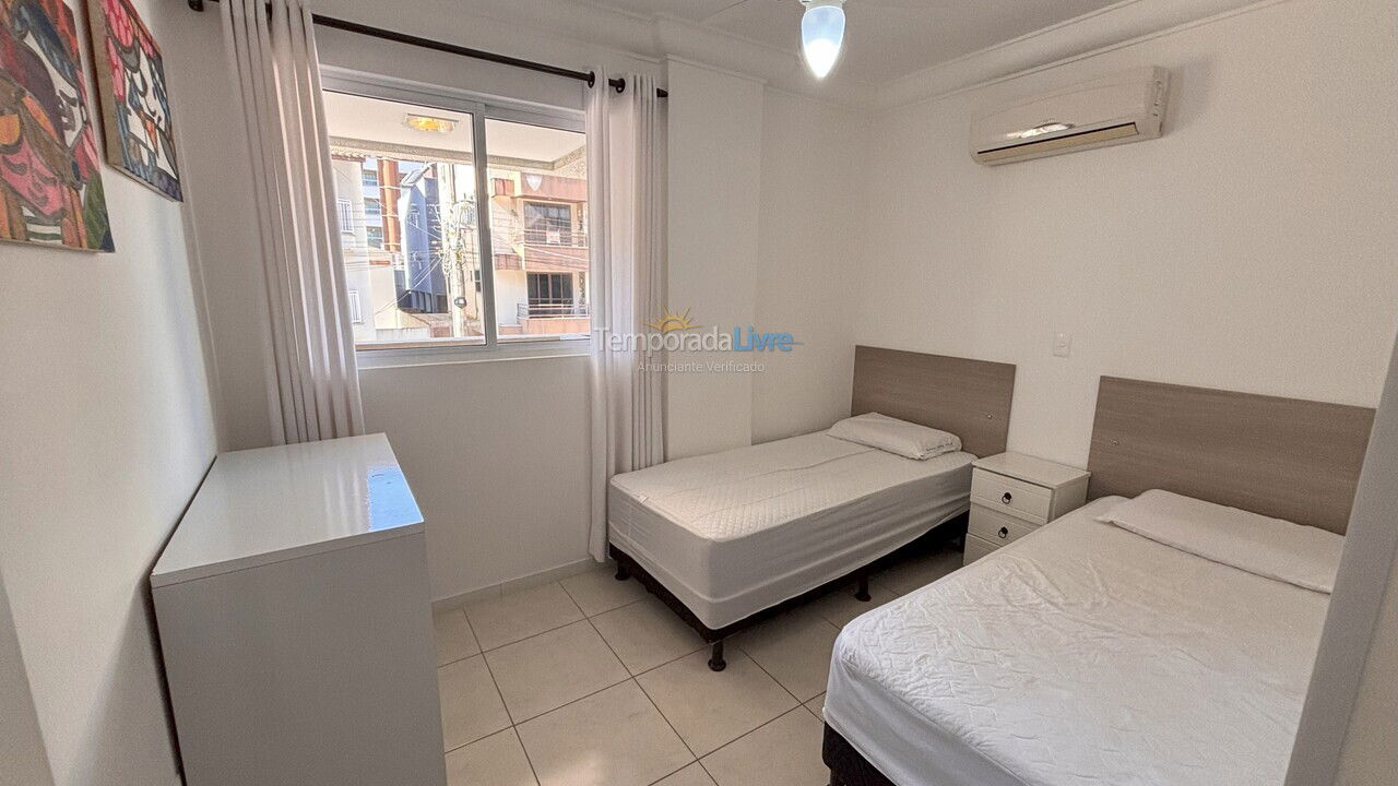 Apartamento para aluguel de temporada em Bombinhas (Praia de Bombas)
