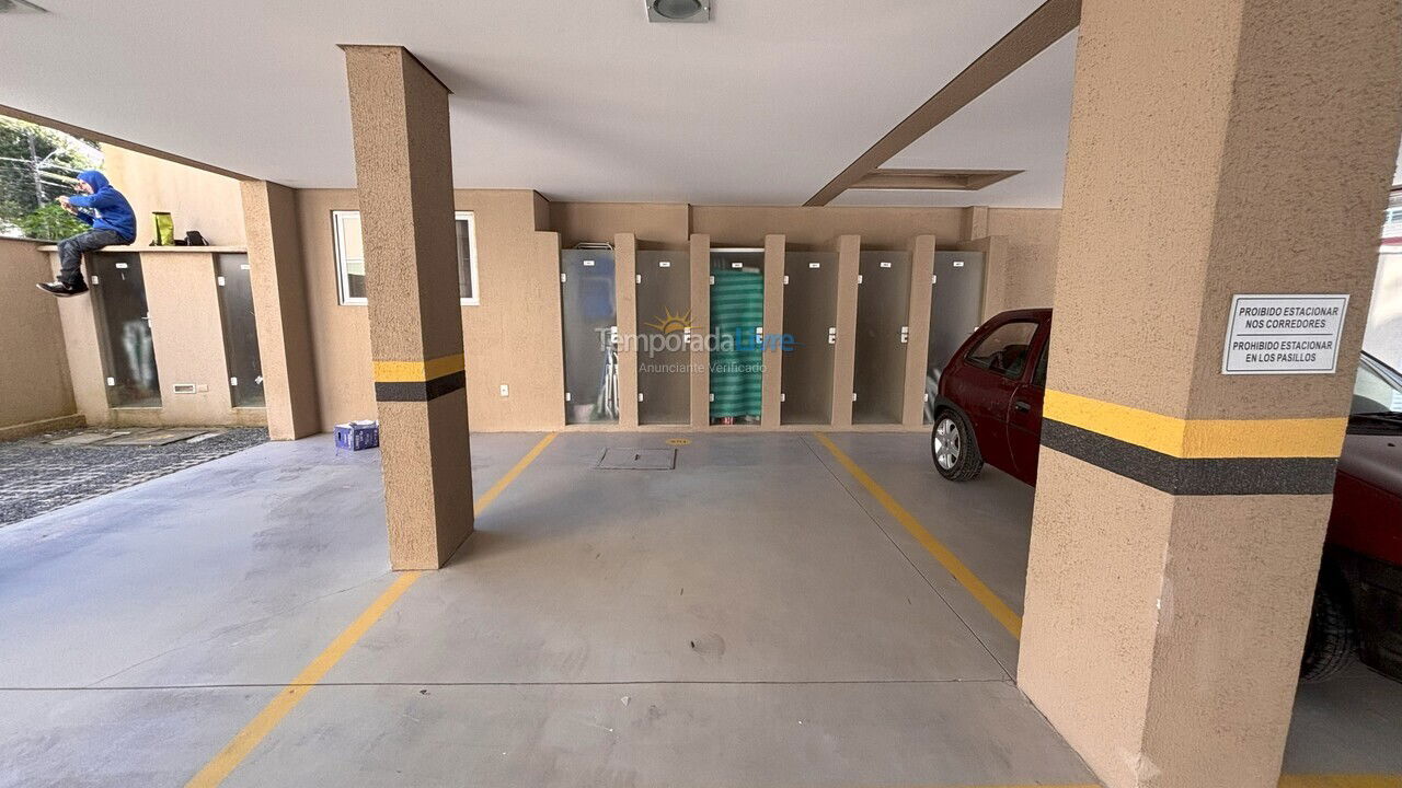Apartamento para aluguel de temporada em Bombinhas (Praia de Bombas)