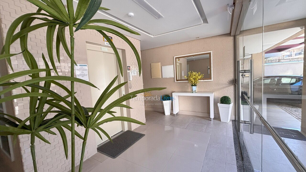 Apartamento para aluguel de temporada em Bombinhas (Praia de Bombas)