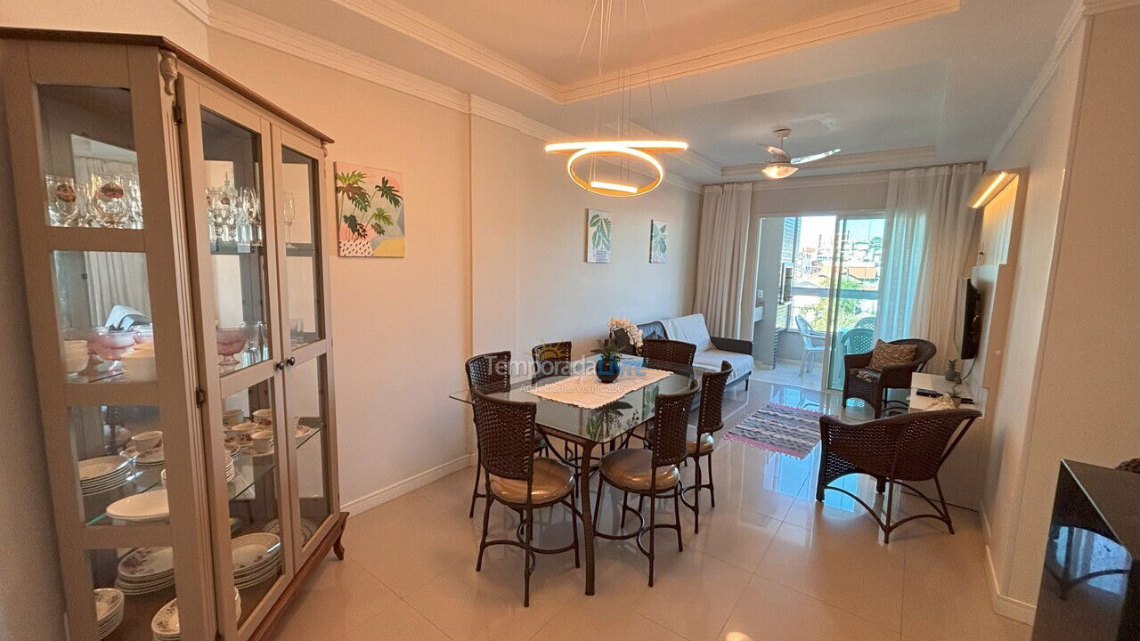 Apartamento para alquiler de vacaciones em Bombinhas (Praia de Bombas)