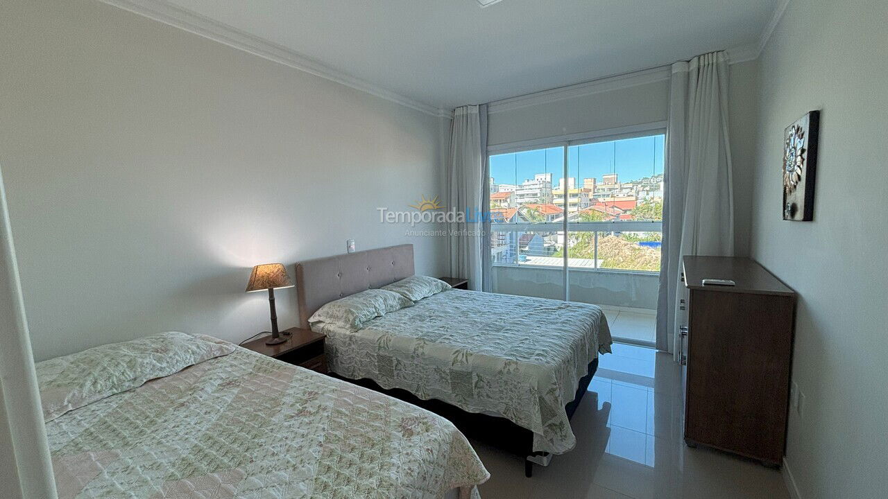 Apartamento para alquiler de vacaciones em Bombinhas (Praia de Bombas)
