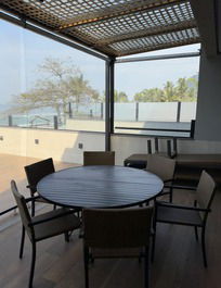 Casa pé na areia em Maresias