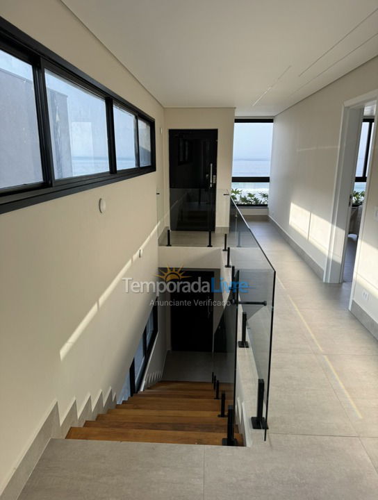 Casa para aluguel de temporada em São Sebastião (Maresias)
