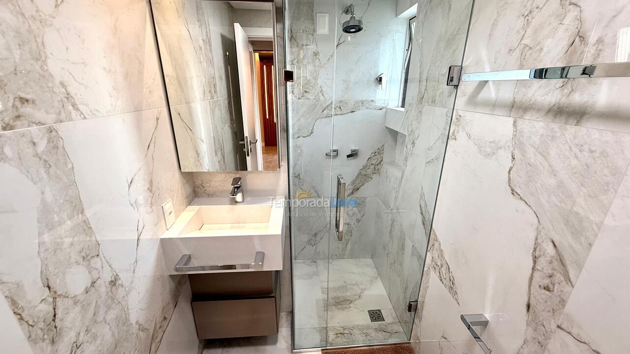 Apartamento para aluguel de temporada em Balneário Camboriú (Centro)