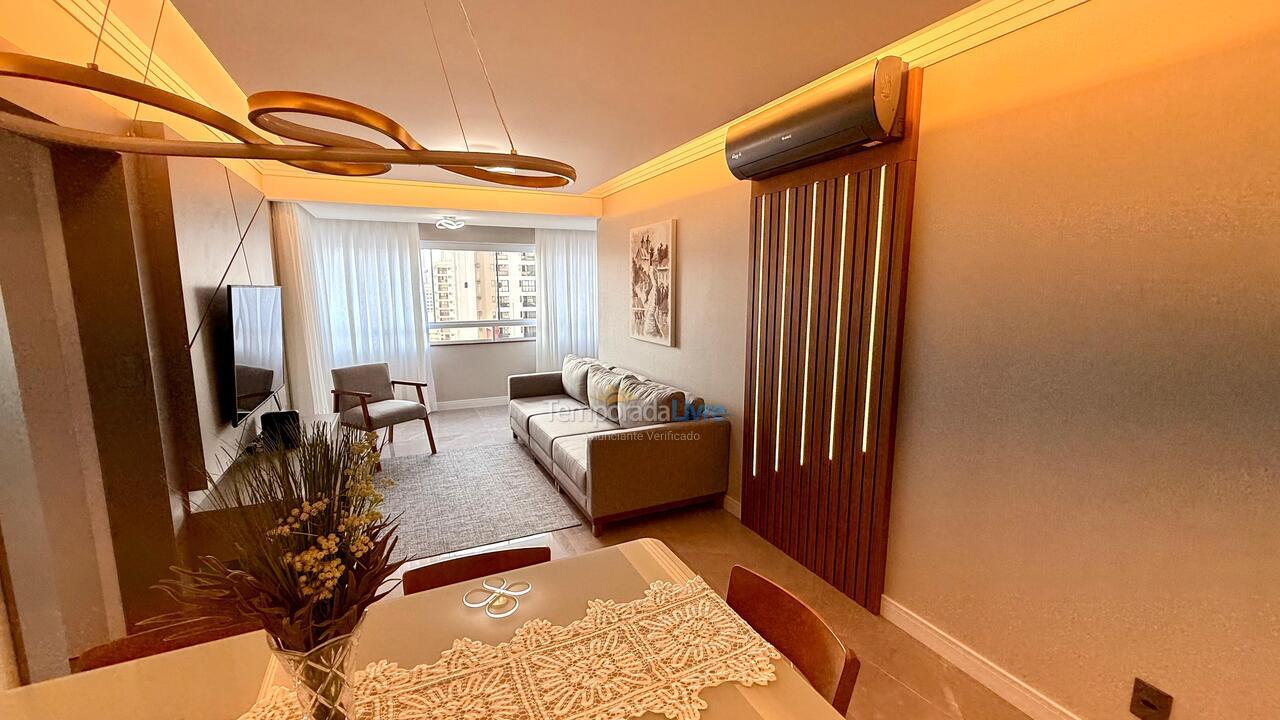 Apartamento para aluguel de temporada em Balneário Camboriú (Centro)