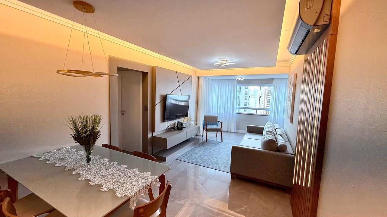 Apartamento para aluguel de temporada em Balneário Camboriú (Centro)