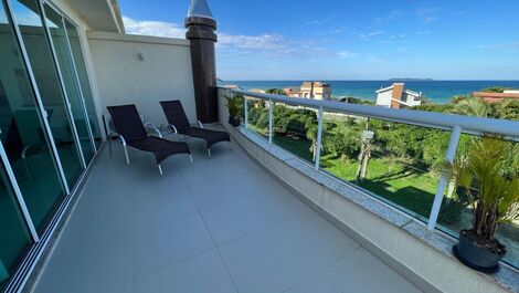 Belíssima Cobertura com vista para o mar em Mariscal