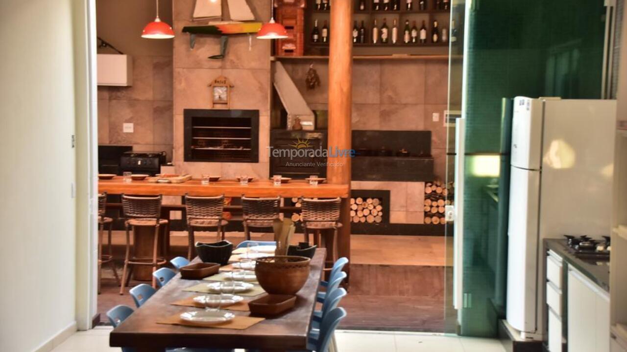 Casa para alquiler de vacaciones em Bombinhas (Mariscal)
