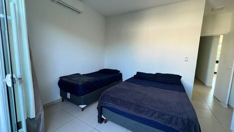 Casa en segundo piso para 13 personas - 200 m de la playa Mariscal