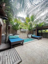 Spacious House with Pool Just Steps from Mariscal Beach
