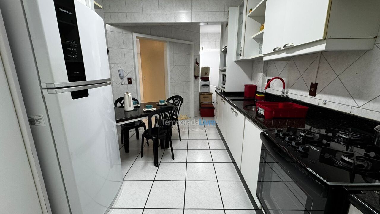 Apartment for vacation rental in Itapema (Meia Praia)