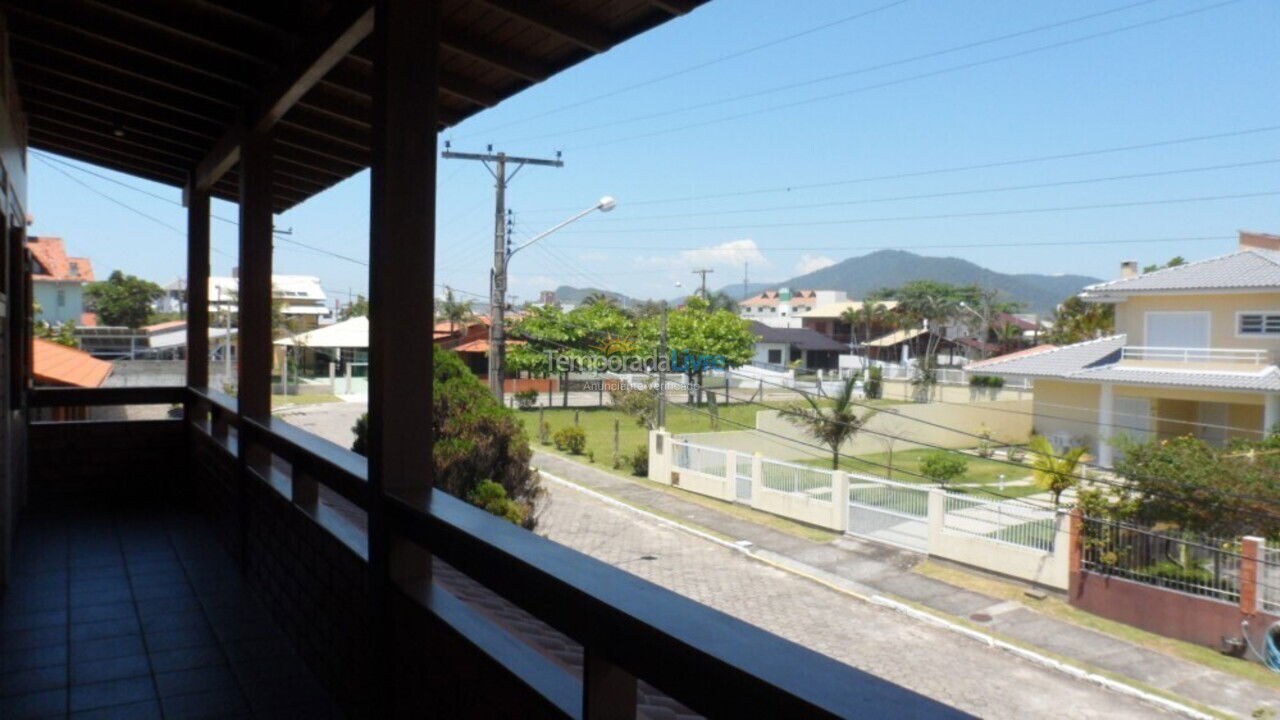 Casa para aluguel de temporada em Florianopolis (Praia dos Ingleses)