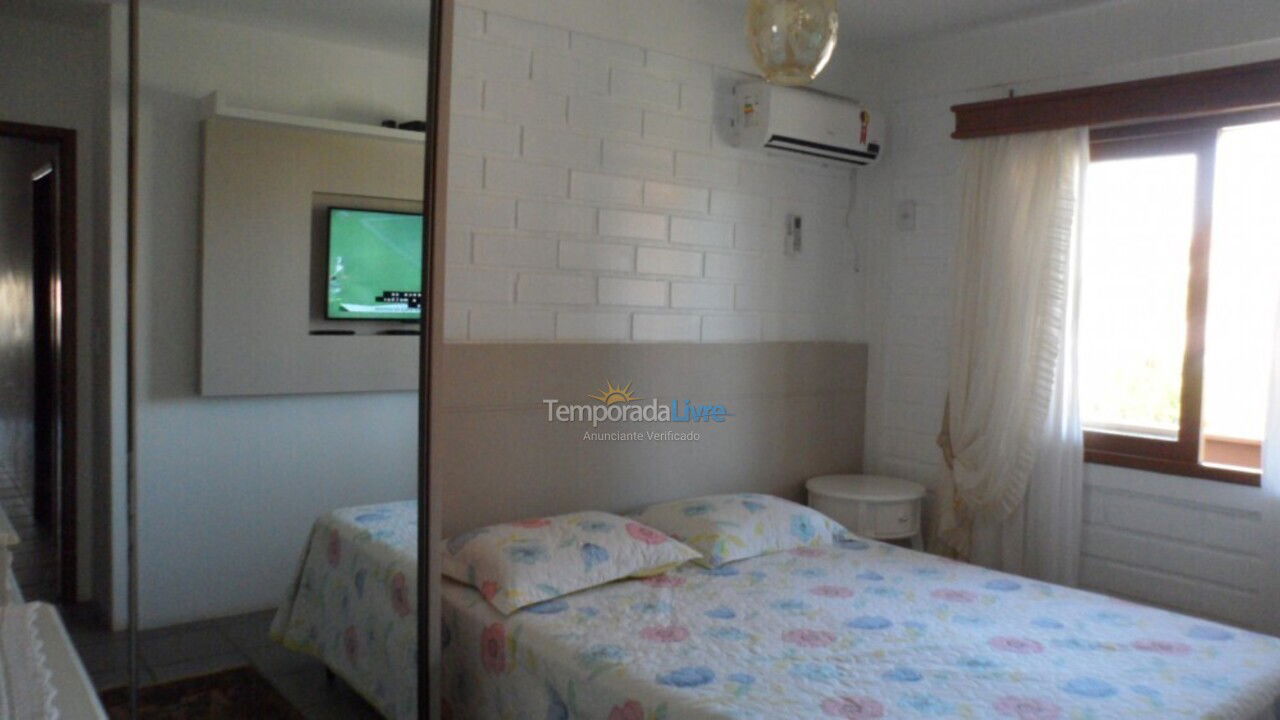 Casa para aluguel de temporada em Florianopolis (Praia dos Ingleses)