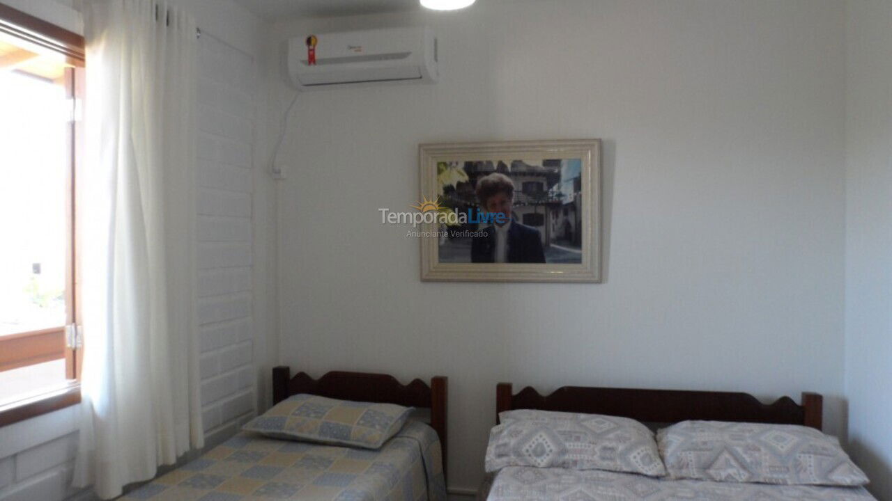 Casa para aluguel de temporada em Florianopolis (Praia dos Ingleses)