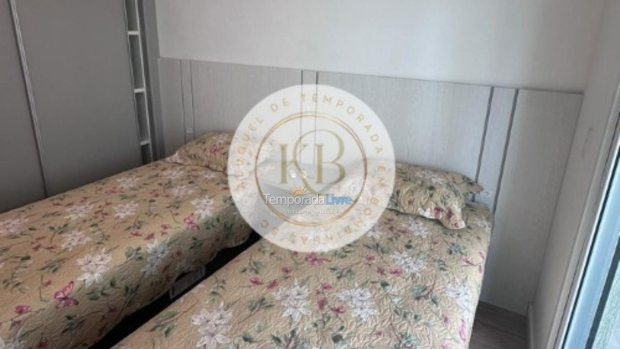 Apartamento para aluguel de temporada em Bombinhas (Canto Grande)