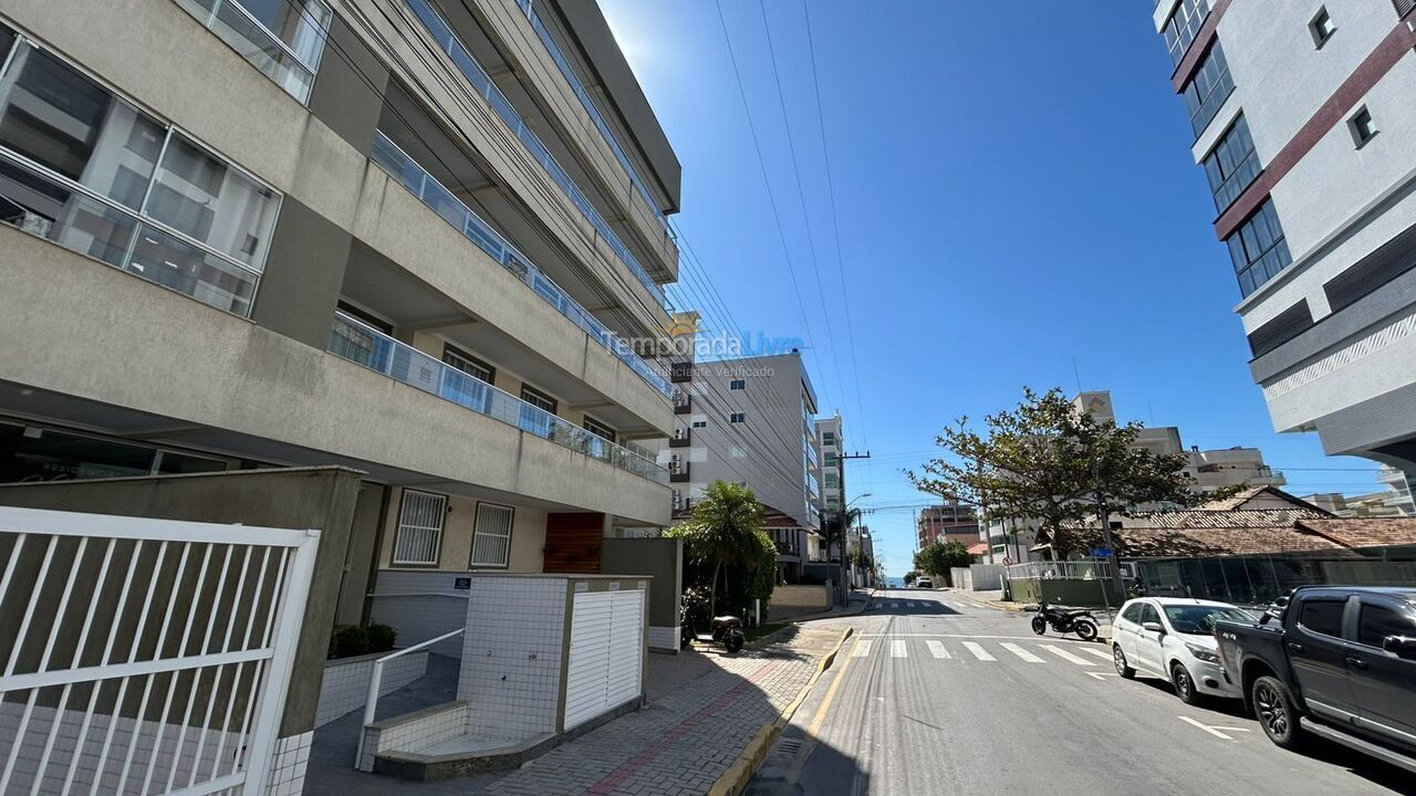 Apartment for vacation rental in Bombinhas (Praia de Bombas)