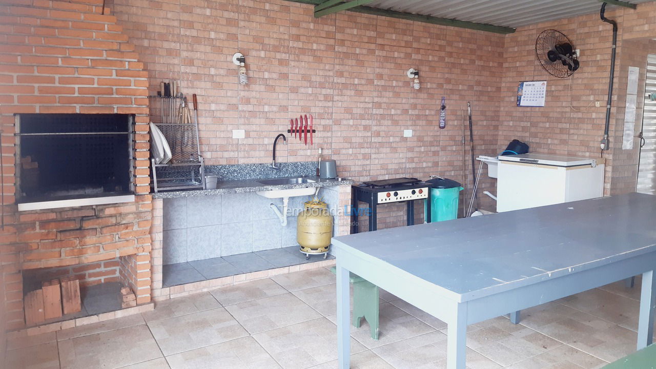Granja para alquiler de vacaciones em Rio Claro (Alto do Santana)