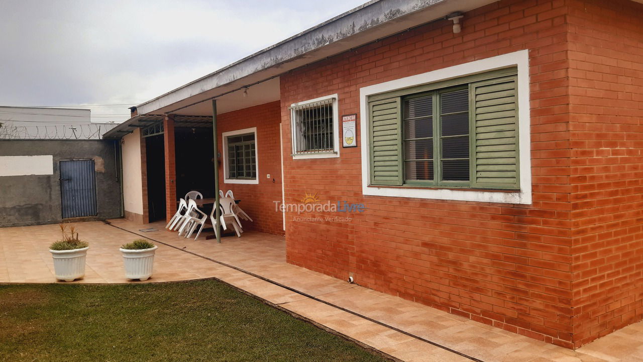 Granja para alquiler de vacaciones em Rio Claro (Alto do Santana)