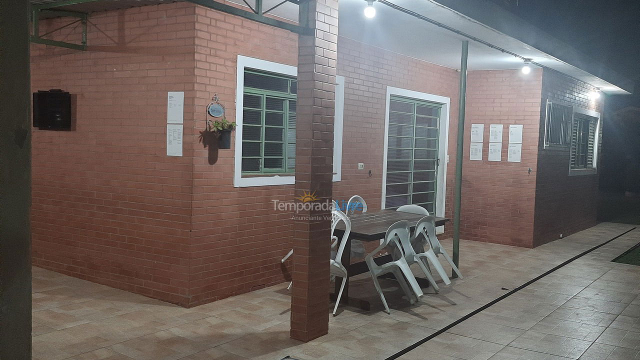 Granja para alquiler de vacaciones em Rio Claro (Alto do Santana)