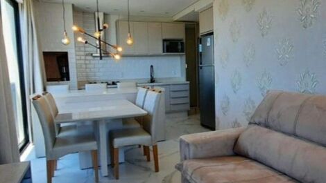 APARTMENT WITH 2 SUITES BOMBAS BEACH/SC