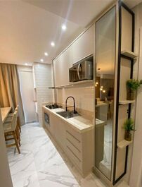 APARTMENT WITH 2 SUITES BOMBAS BEACH/SC