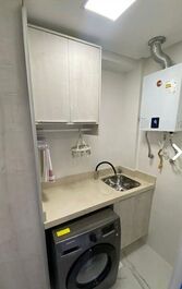 APARTMENT WITH 2 SUITES BOMBAS BEACH/SC