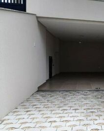 APARTMENT WITH 2 SUITES BOMBAS BEACH/SC