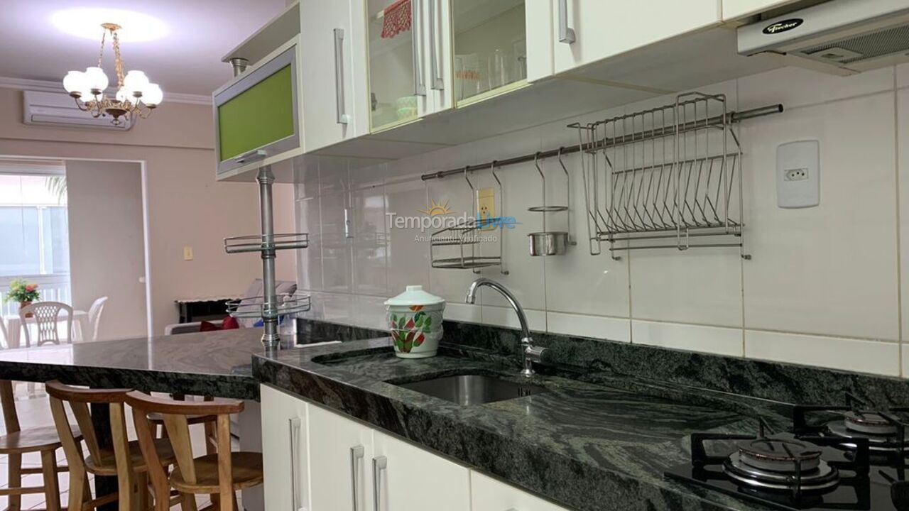 Apartment for vacation rental in Bombinhas (Praia de Bombas)